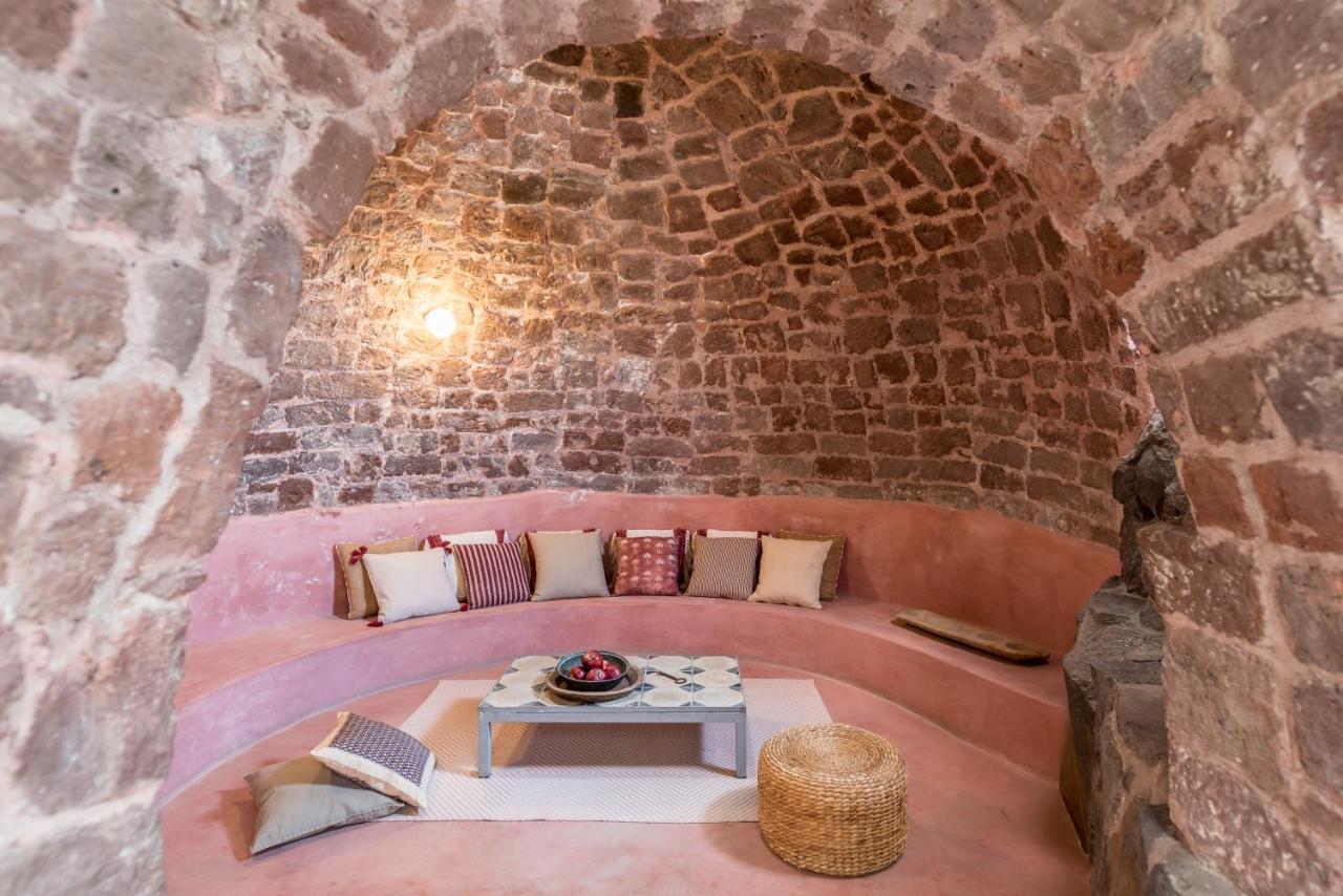 Historic Old Bakery Cave By Cycladica Villa Oia  Exterior photo